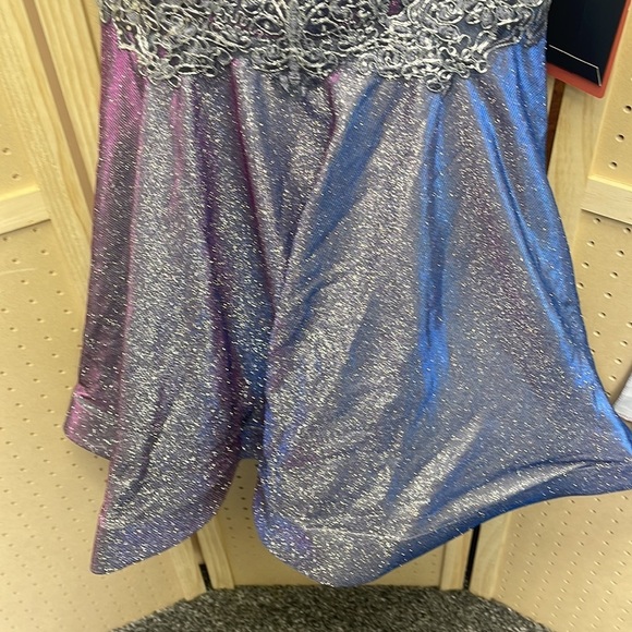 EMBROIDERED SHORT ILLUSION V-NECK DRESS BY JULIET size small nwt - Picture 5 of 11